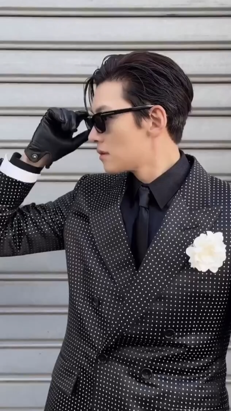 Representative background image loved by Ji Changwook fandom