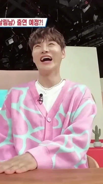 Emotional wallpaper shared by fans for Park Seojin