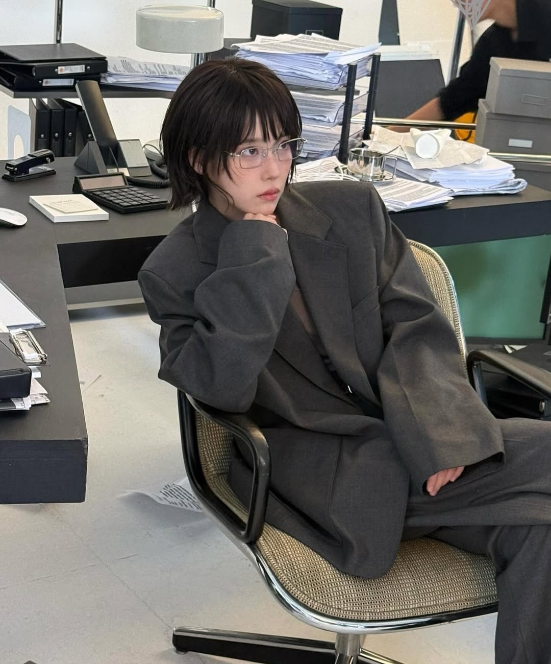 Cuplikan di balik layar dari IU