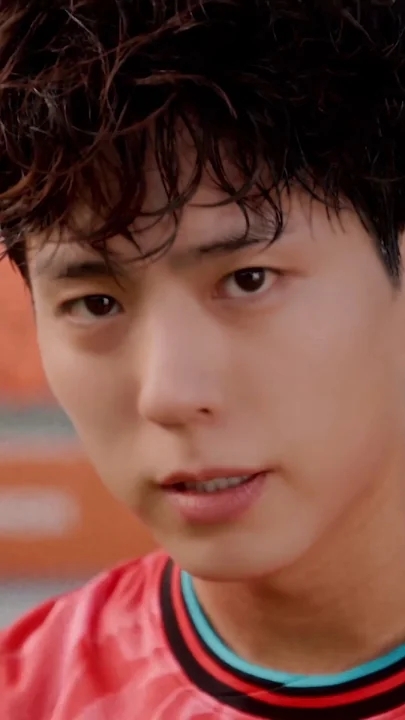 Behind-the-scenes cut of Park Bogum