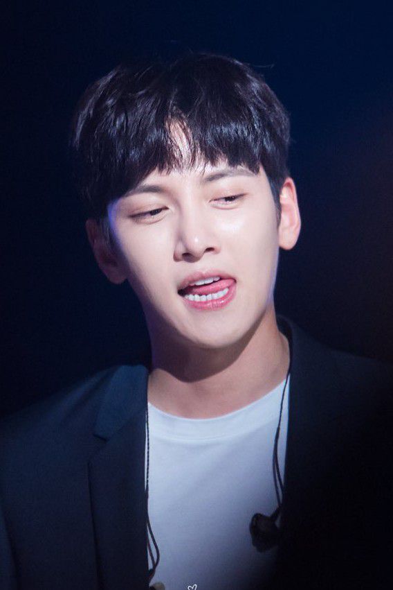 Behind-the-scenes cut of Ji Changwook