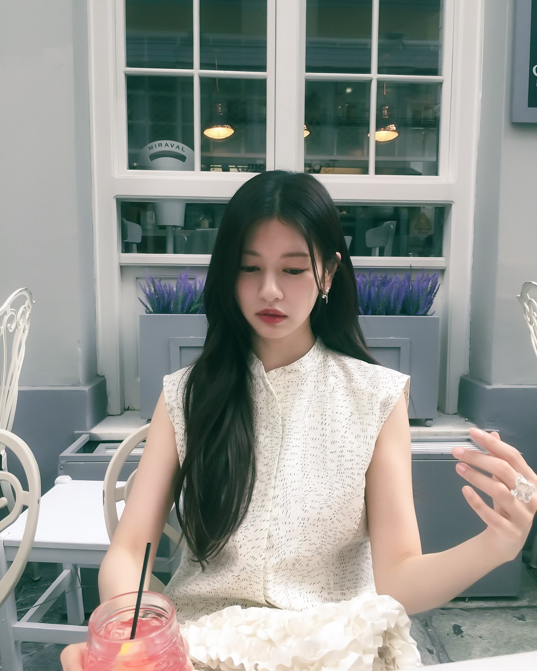 A moment captured by a fan of Jung Somin