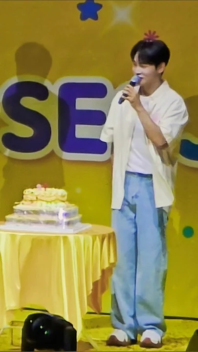 Park Seojin background image recommended by Choeaedol Celeb fandom