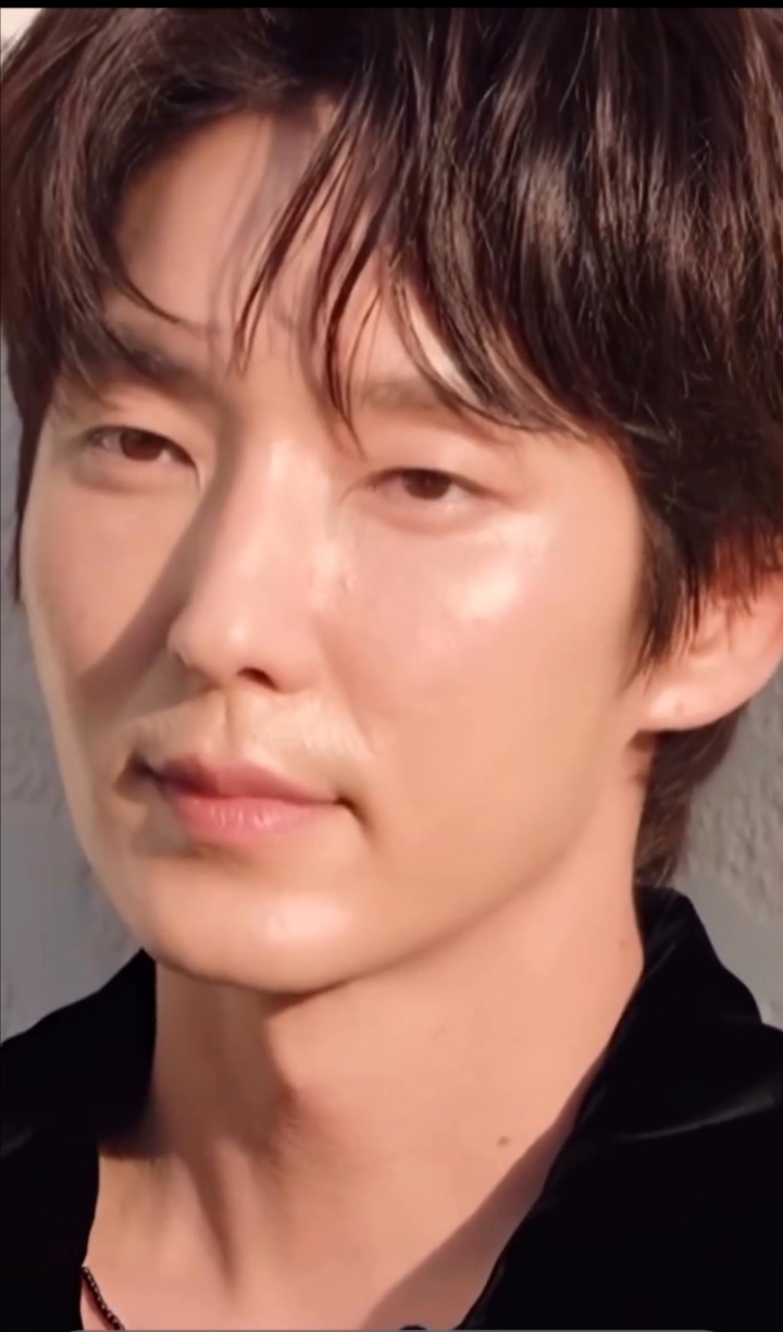 Feed komunitas selebriti terpopuler hari ini