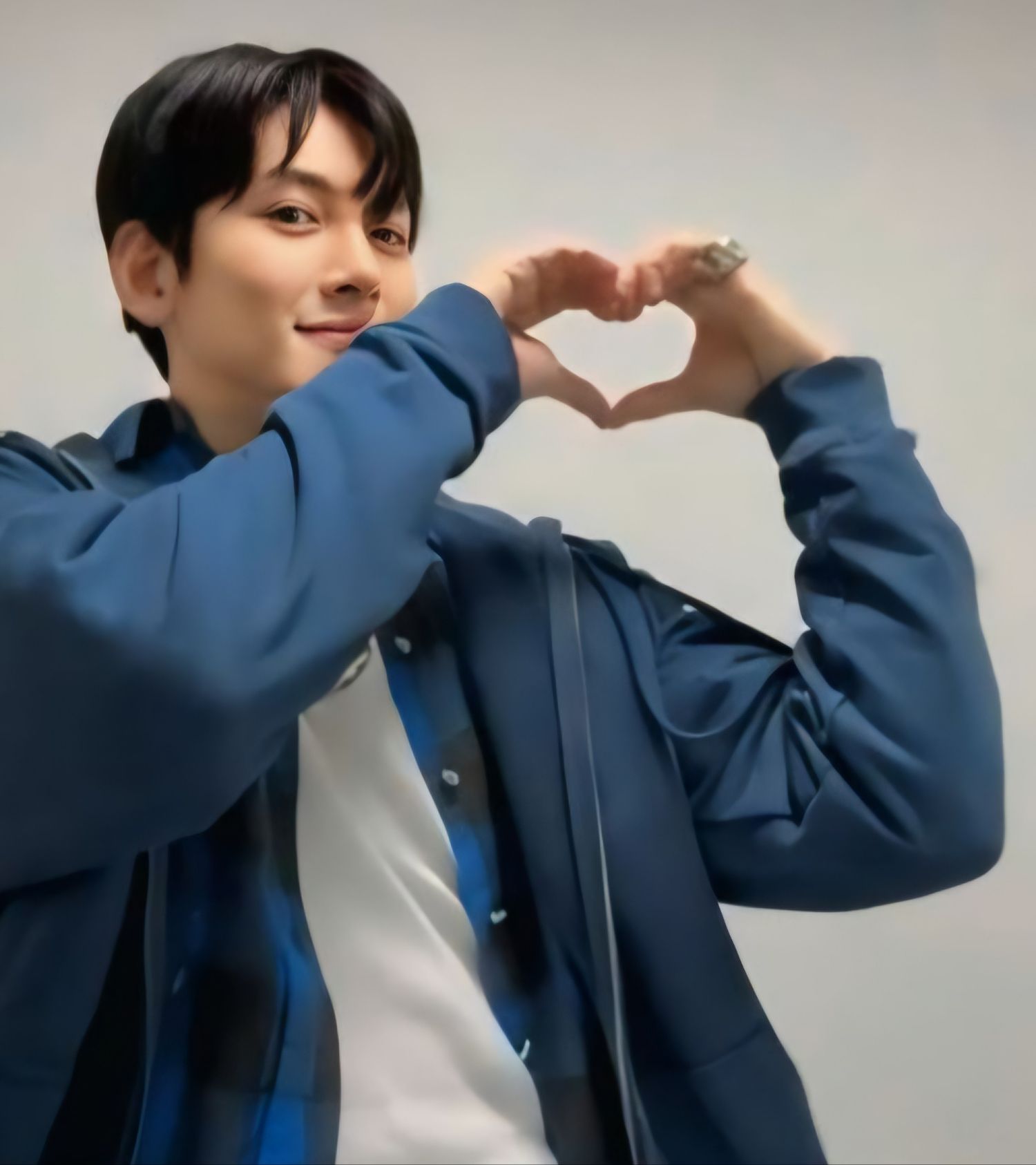 Behind-the-scenes cut of Ji Changwook