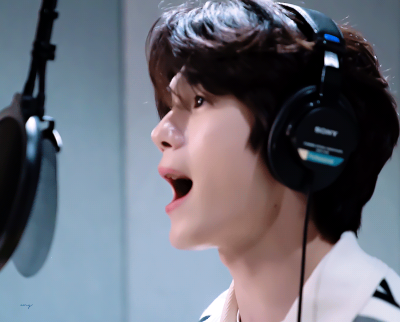 Recent activity shot of Ong Seongwu