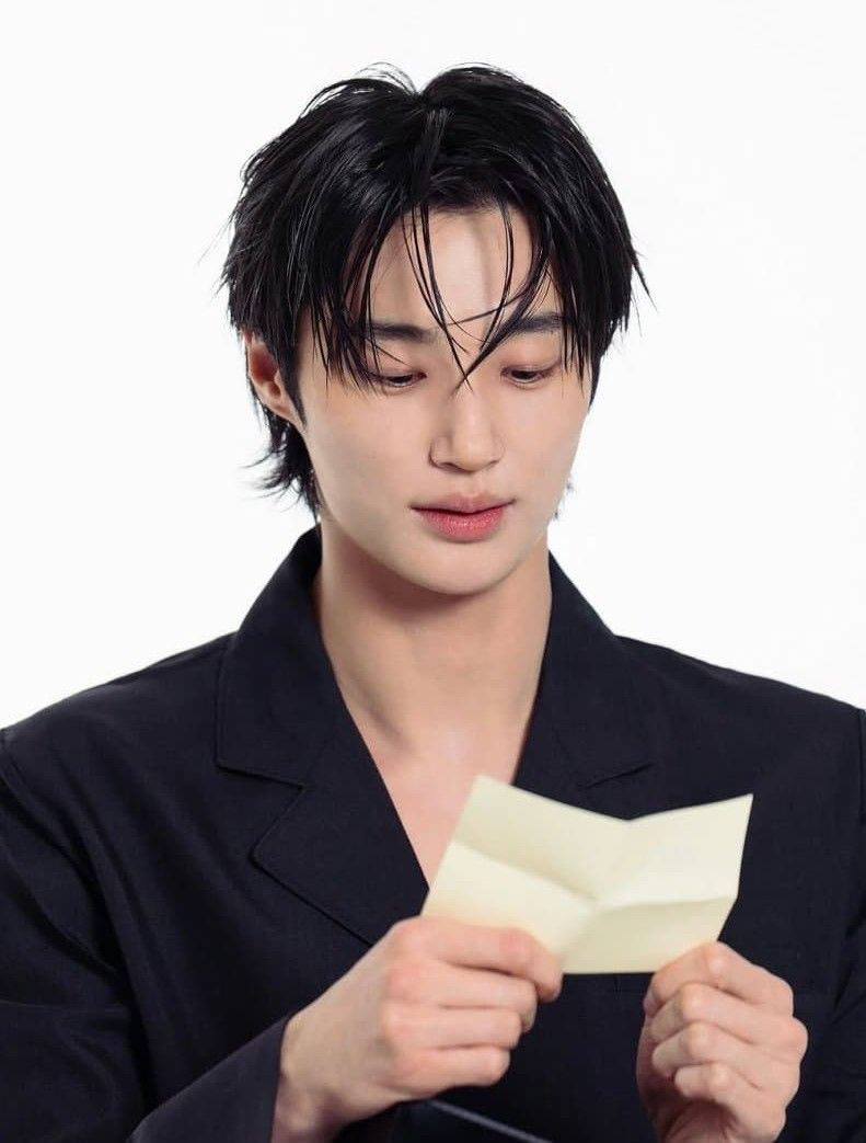 A moment captured by a fan of Byeon Wooseok