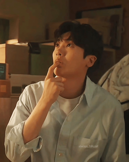 Behind-the-scenes cut of Park Hyungsik