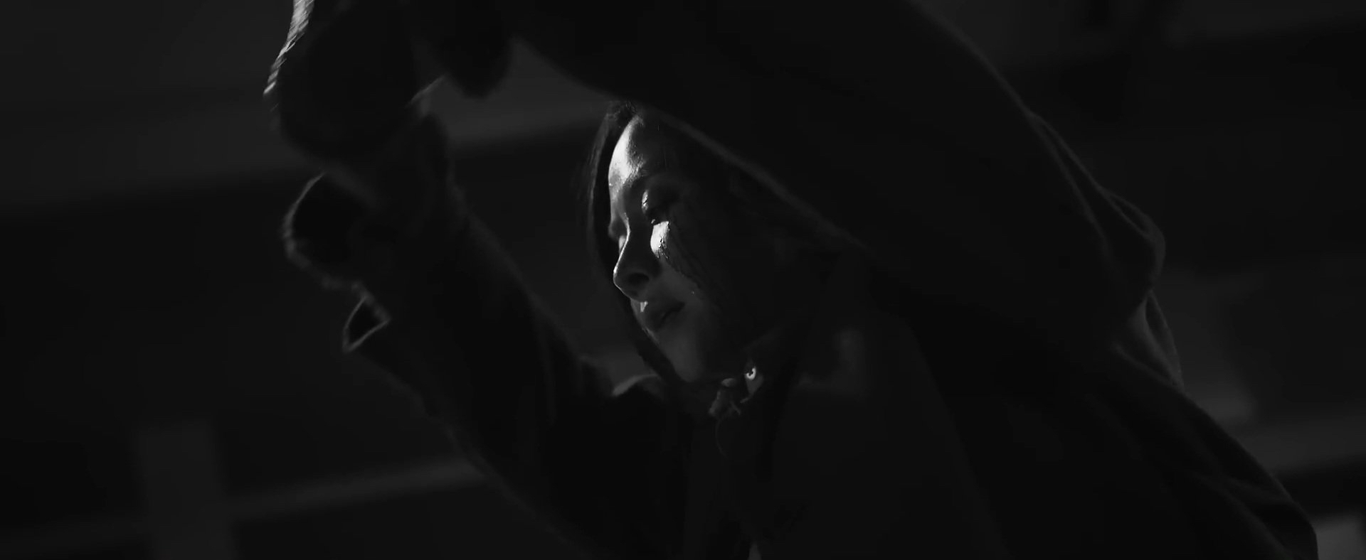 Behind-the-scenes cut of Song Jihyo