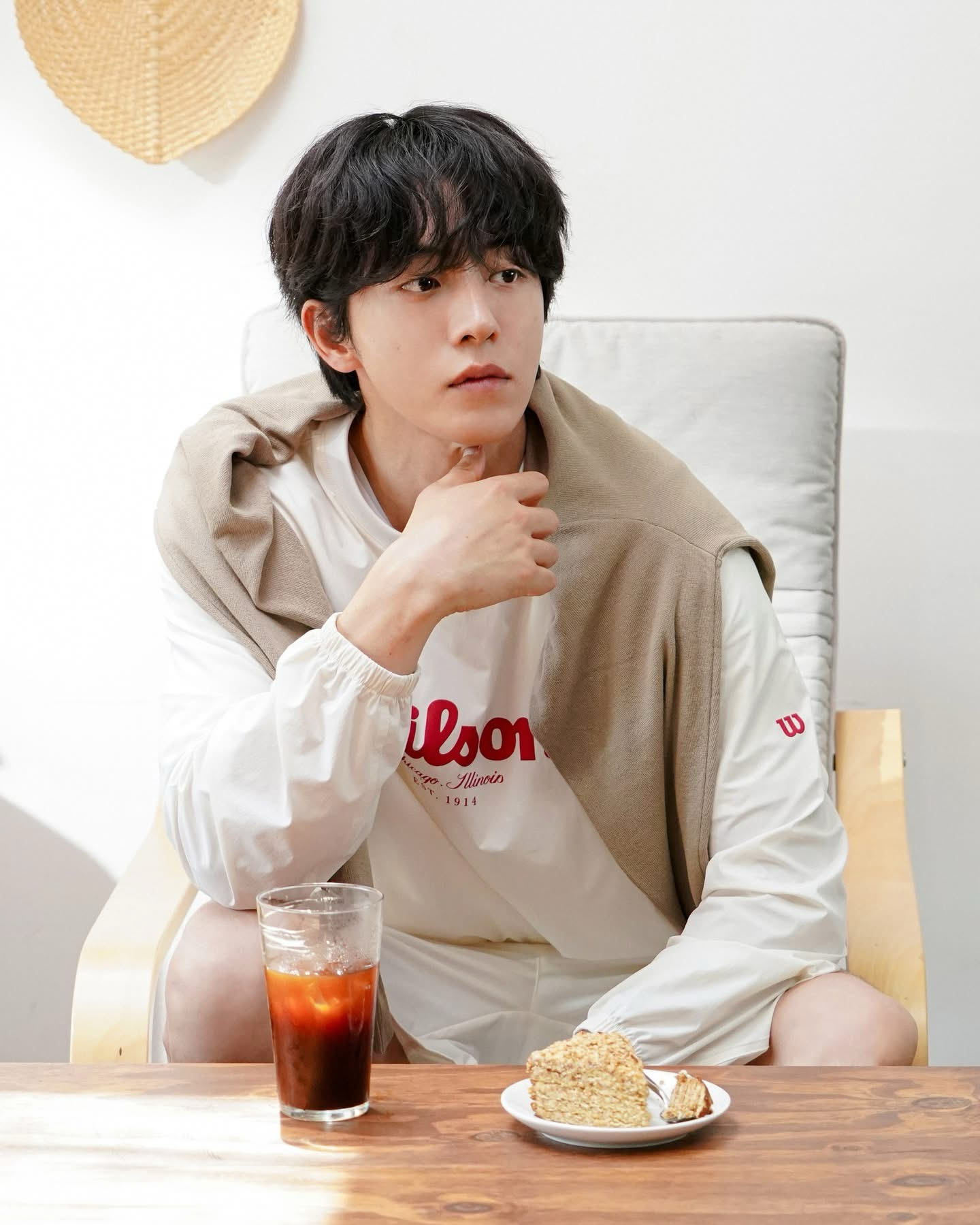 Behind-the-scenes cut of Nam Joohyuk