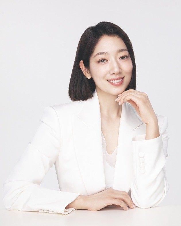 Latest photo of Park Shinhye