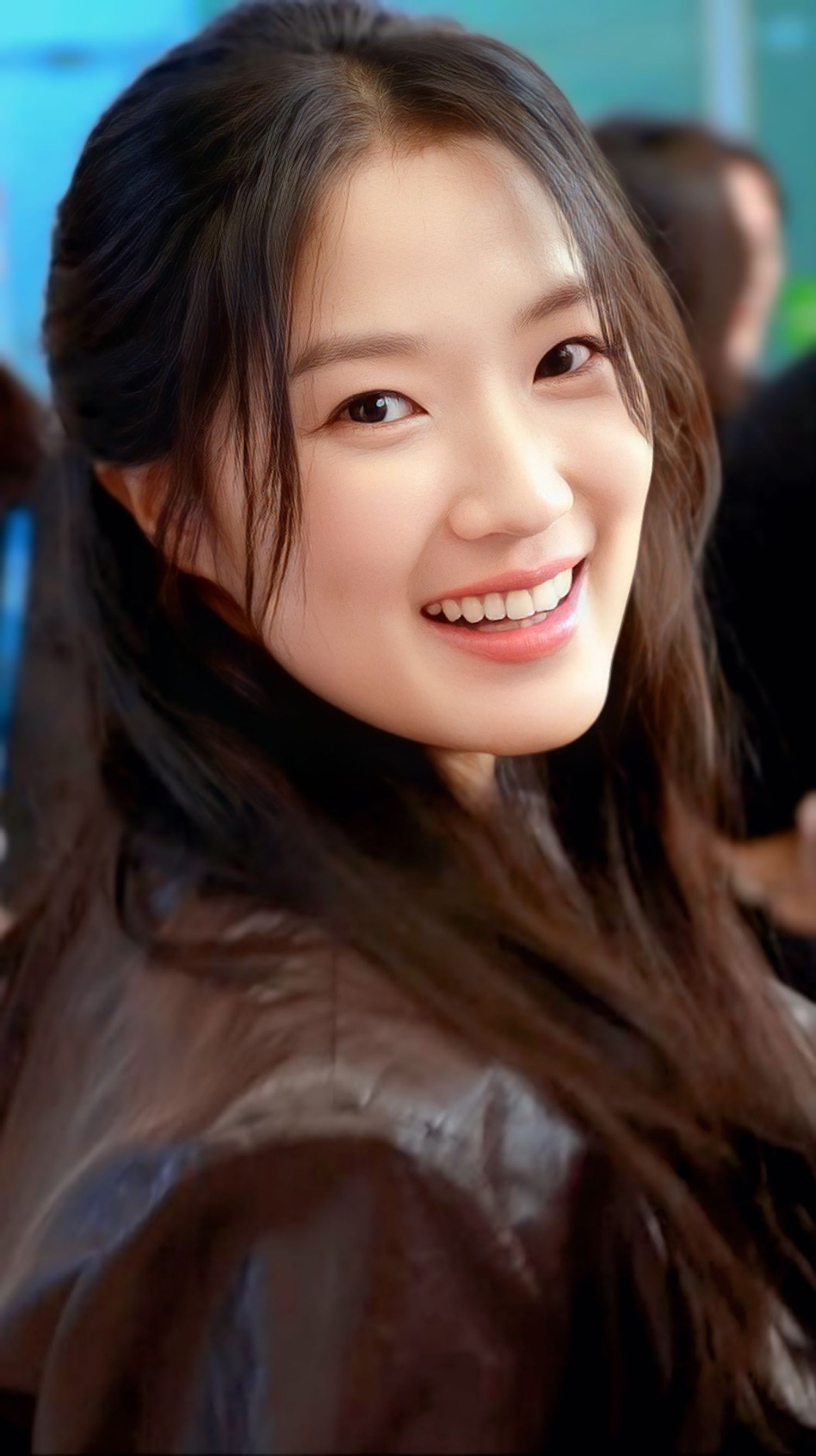 Special wallpaper made by Kim Hyeyoon's fans