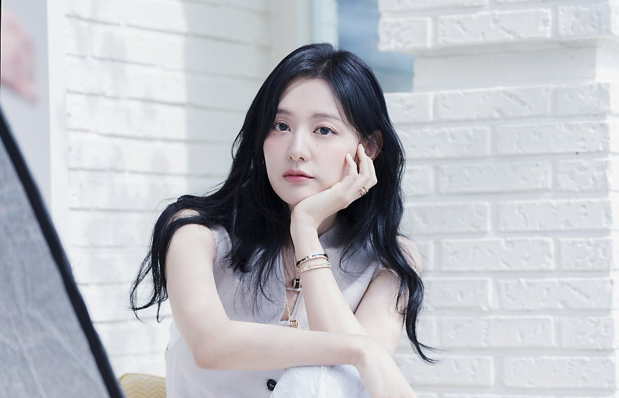 Recent activity shot of Kim Jiwon