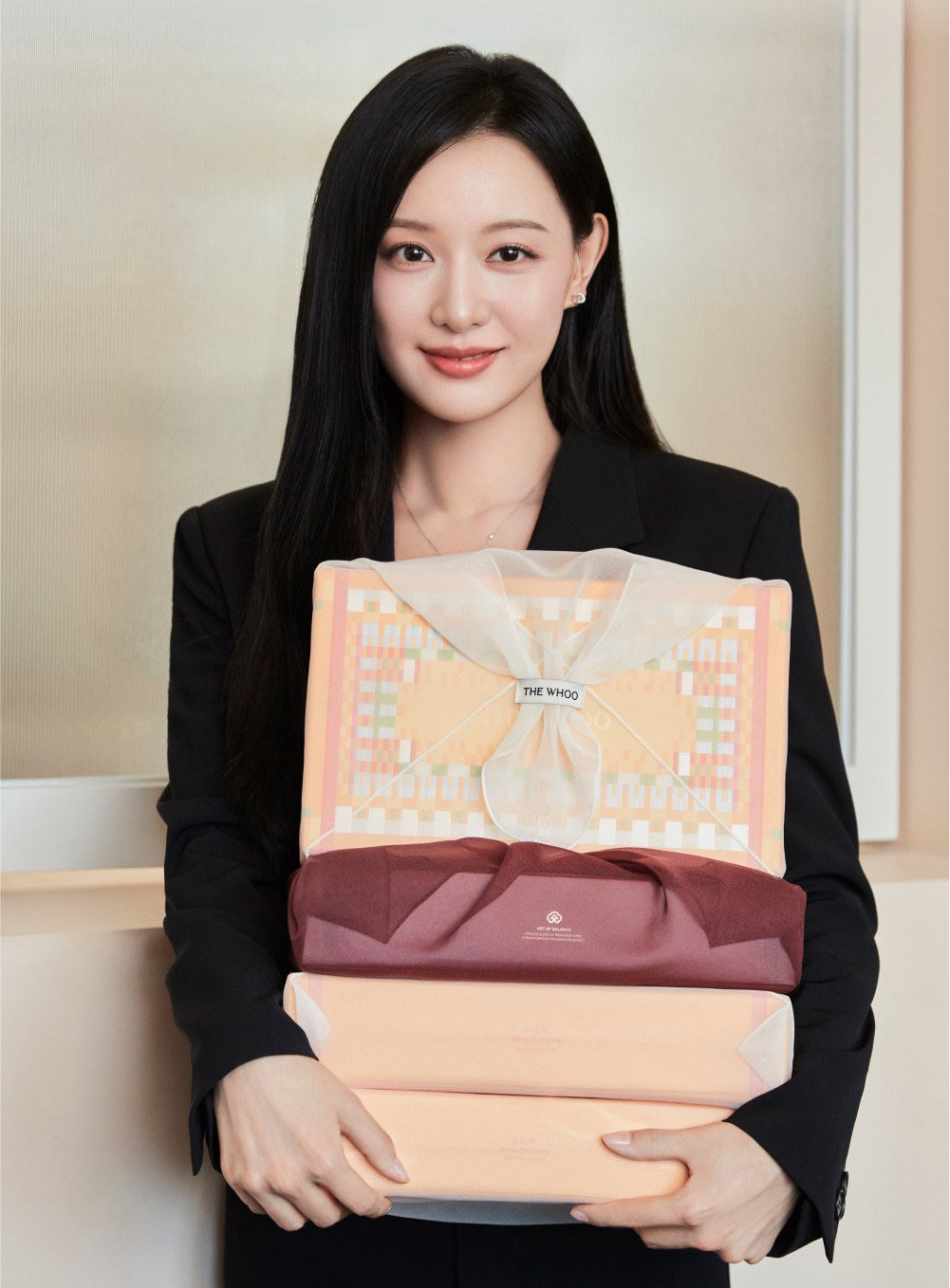 김지원의 비하인드 컷
