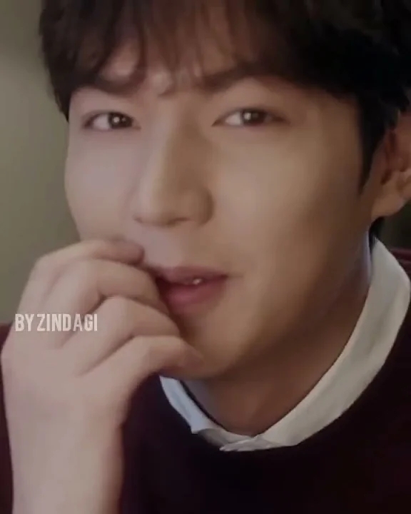 粉絲拍下的李敏鎬瞬間