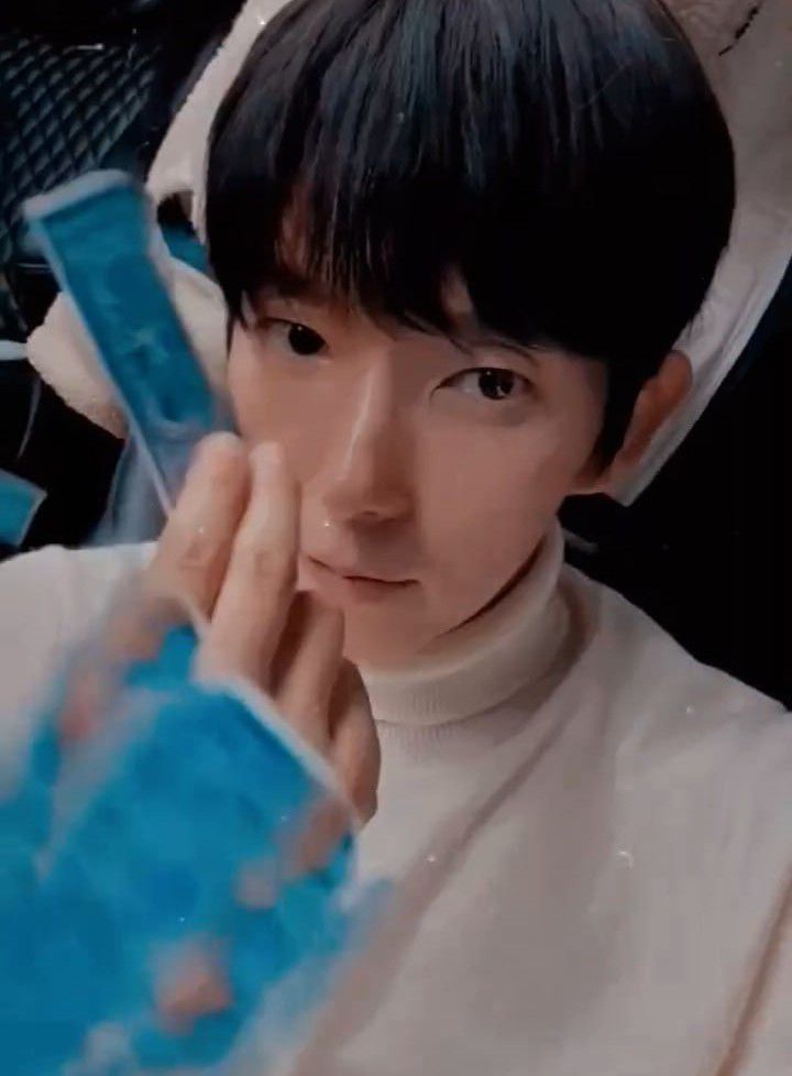 Foto kegiatan terbaru dari Lee Joongi