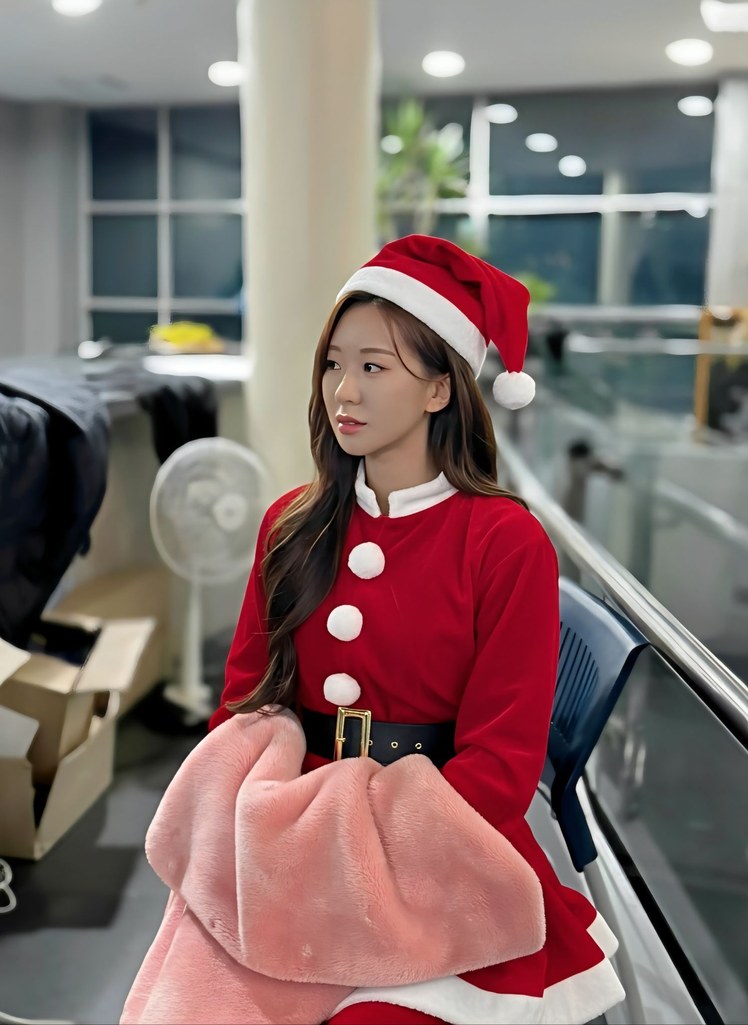 Latest photo of Jung Seul