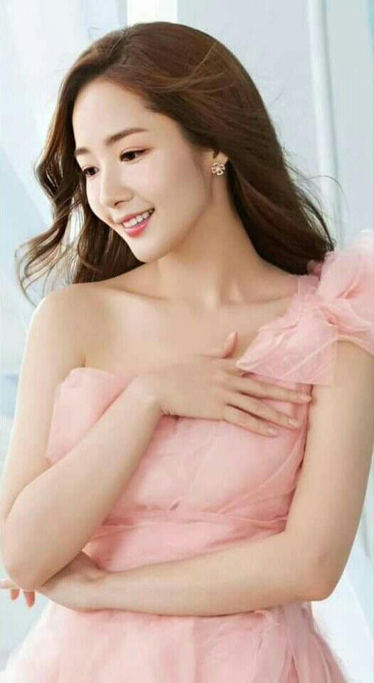 Latest photo of Park Minyoung