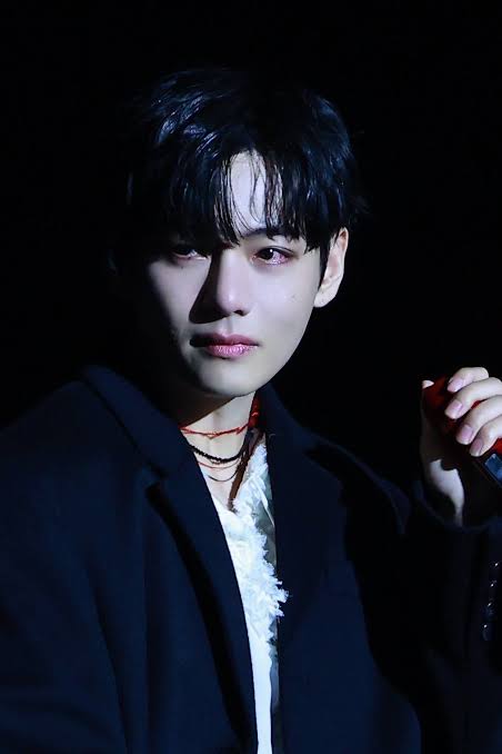 Recent activity shot of Kim Taehyung (V)