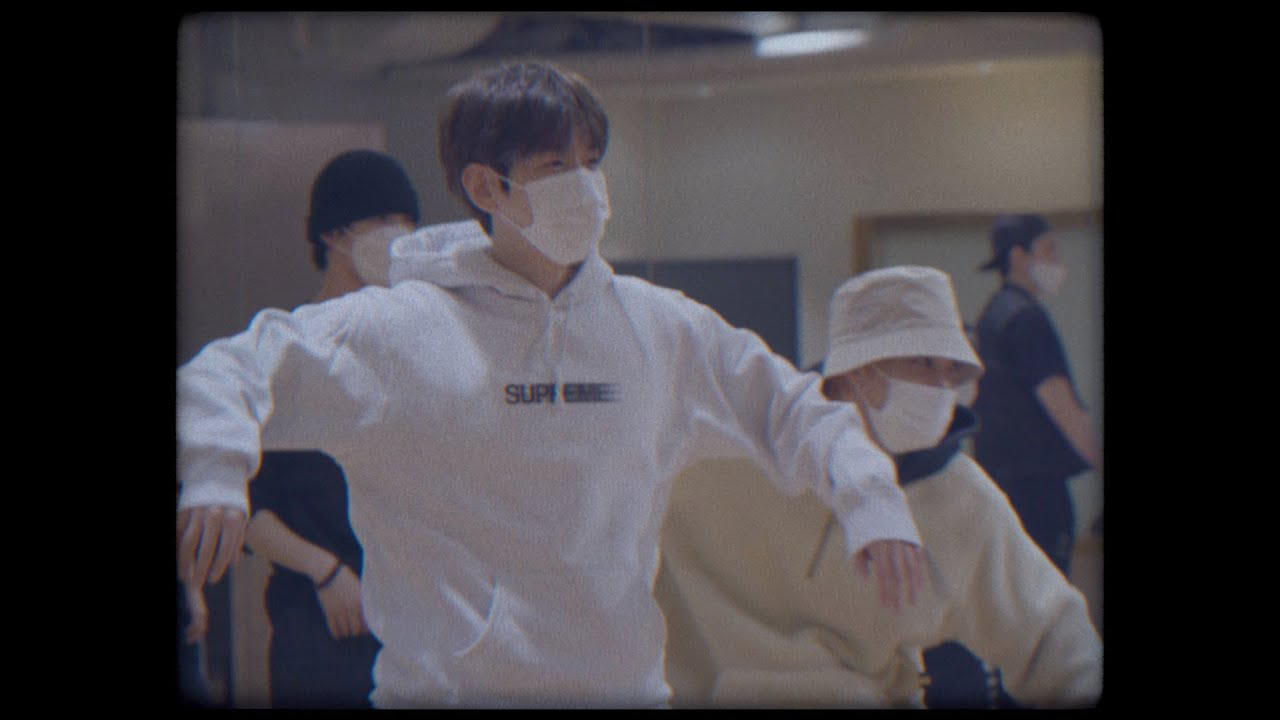 Foto terbaru dari Doh Kyungsoo (D.O.)