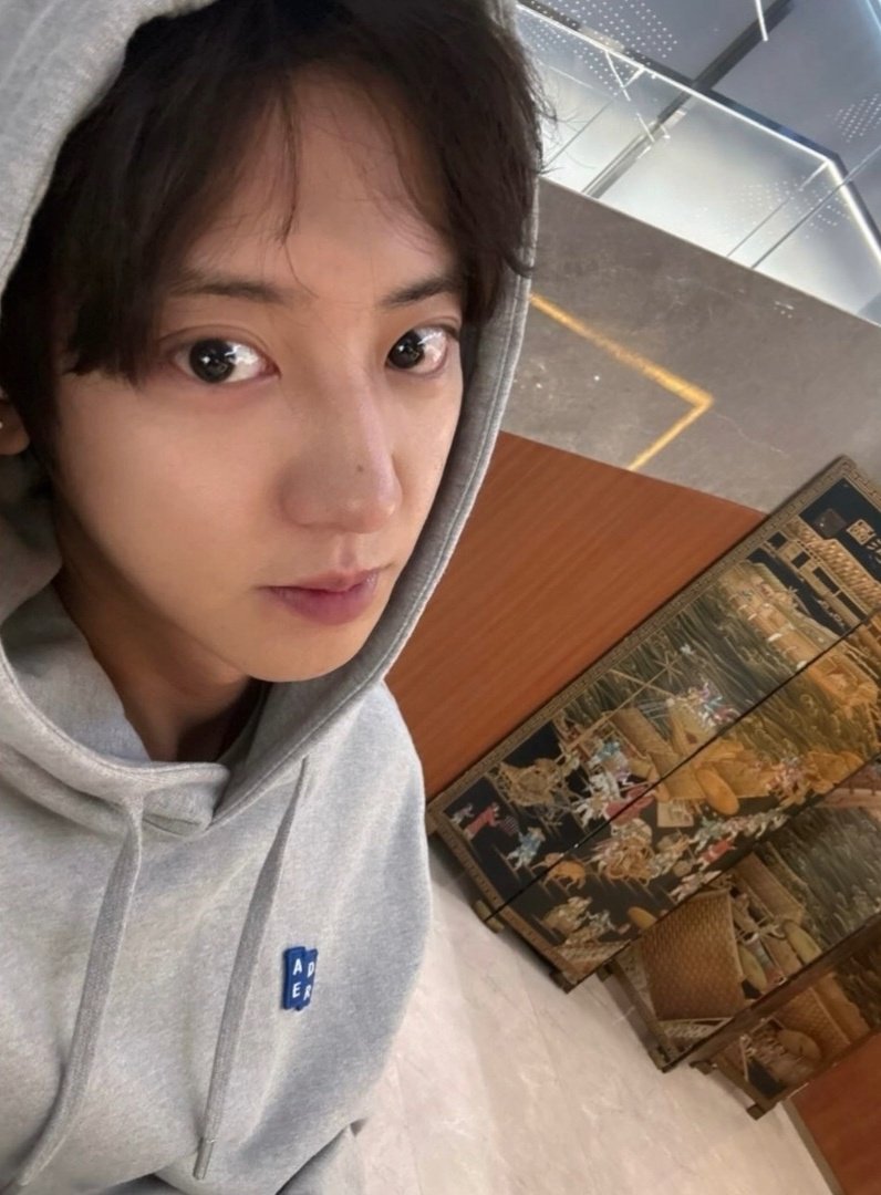 A moment captured by a fan of Chanyeol