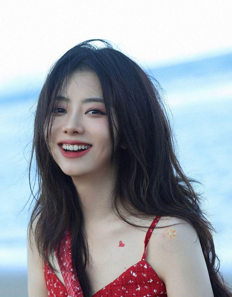 Latest photo of Tan Song Yun