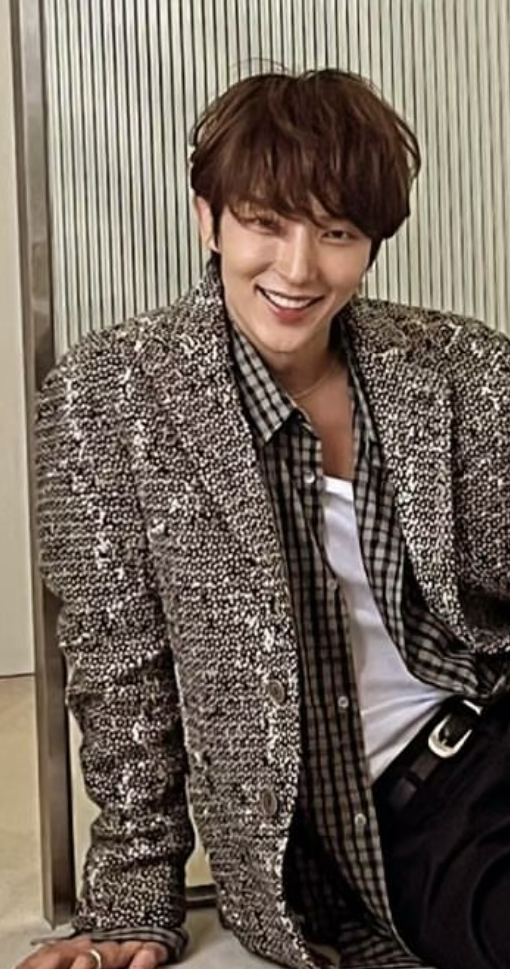 Special wallpaper made by Lee Joongi's fans
