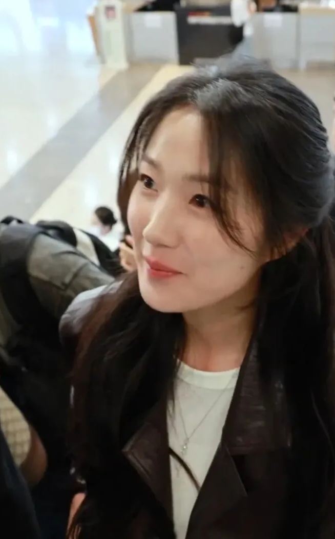 Latest photo of Kim Hyeyoon