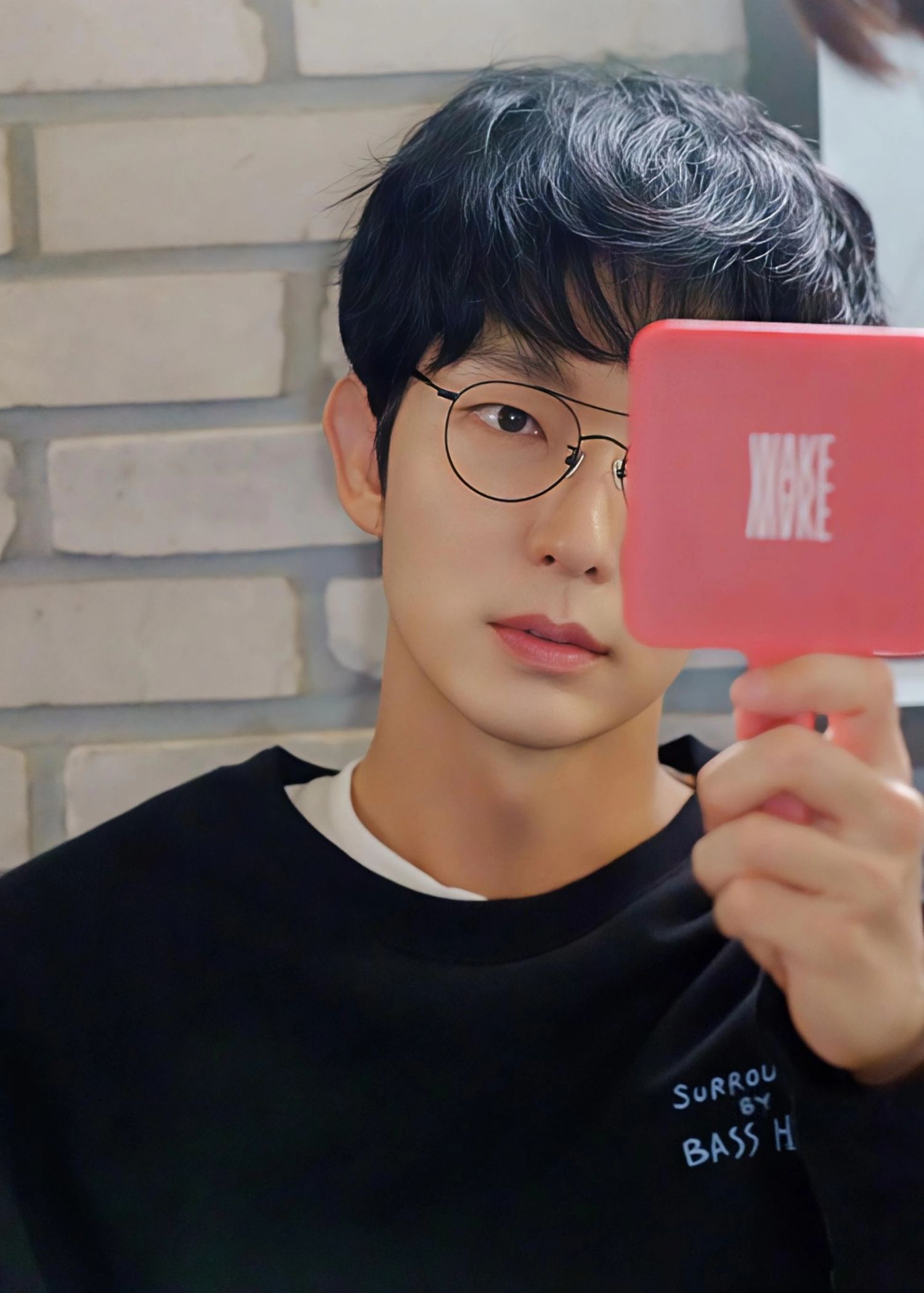 Cuplikan di balik layar dari Lee Joongi