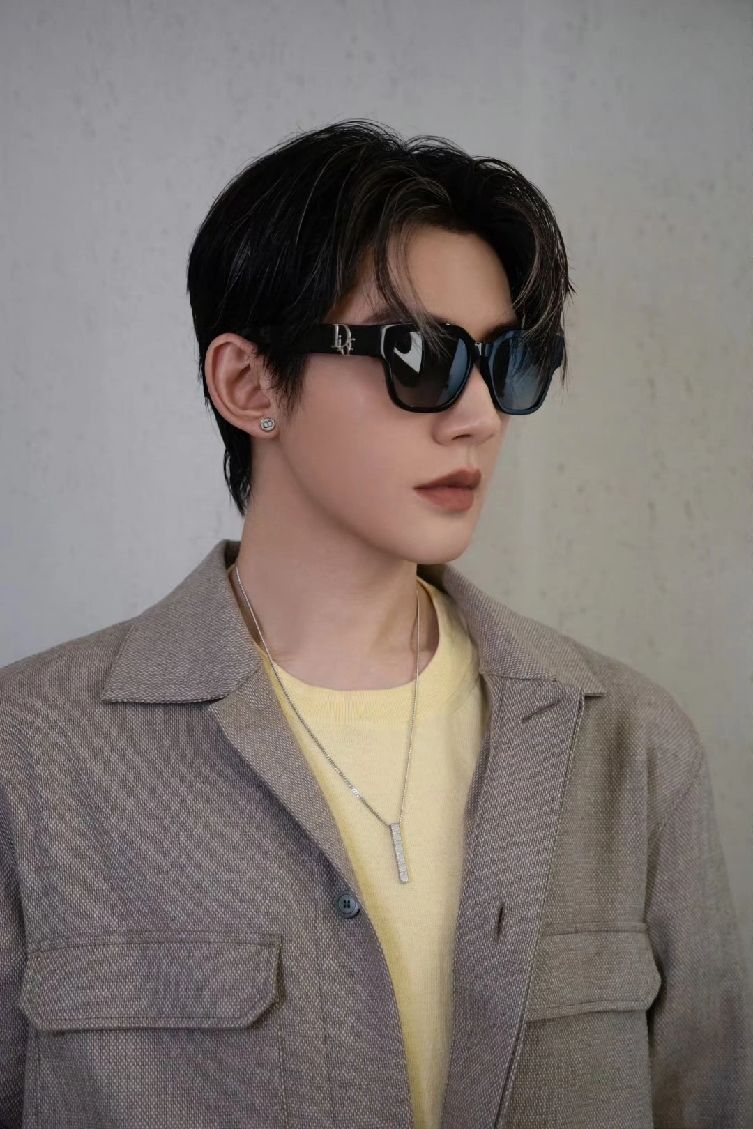 Latest photo of Deng Wei