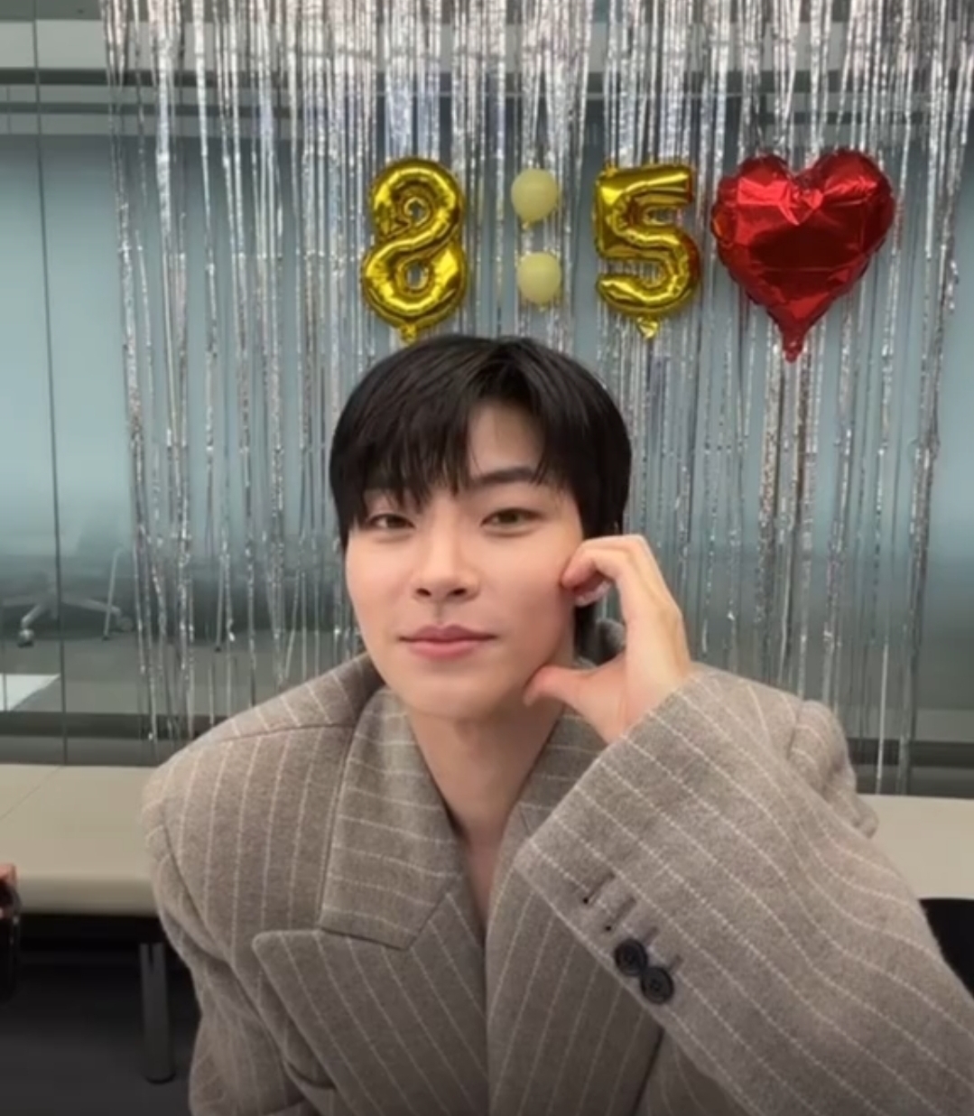 Latest photo of Hwang Inyoup
