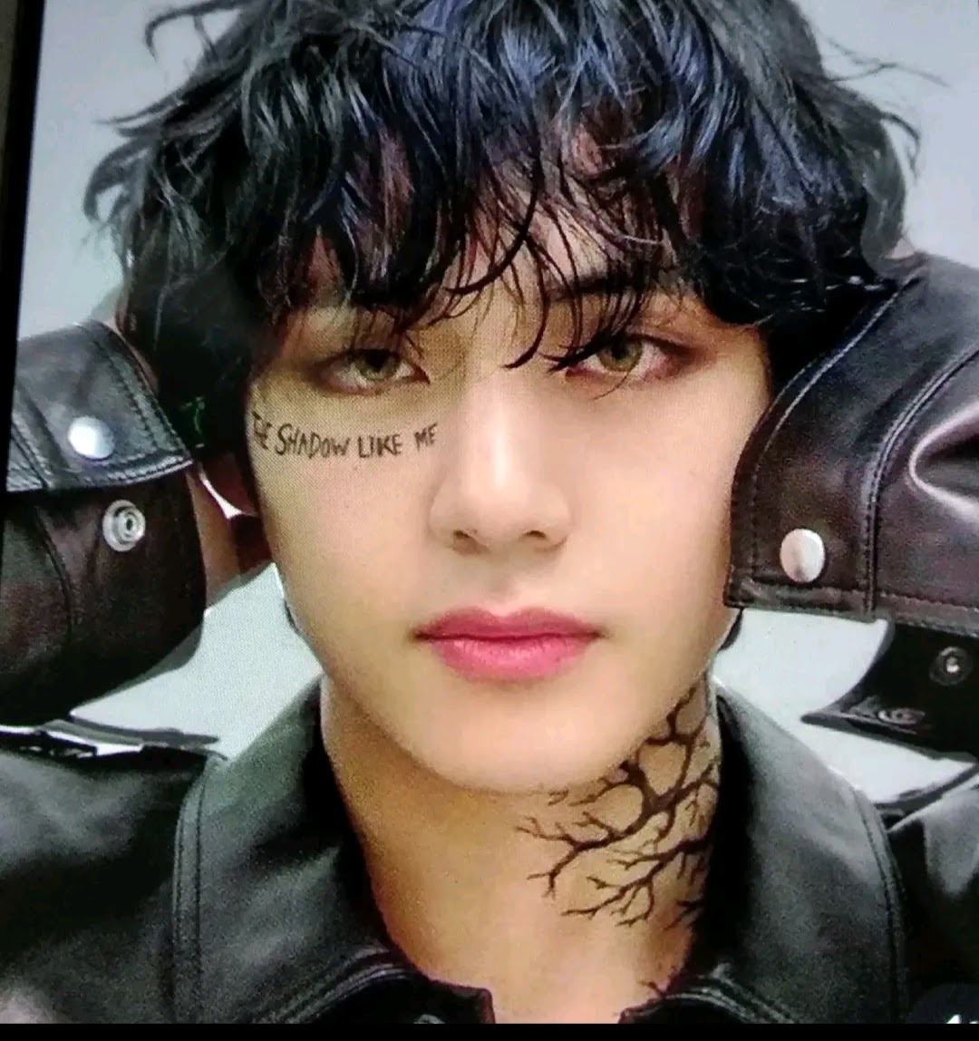 Behind-the-scenes cut of Kim Taehyung (V)