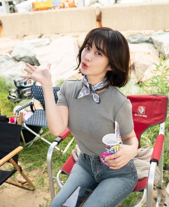 A moment captured by a fan of Jang Nara