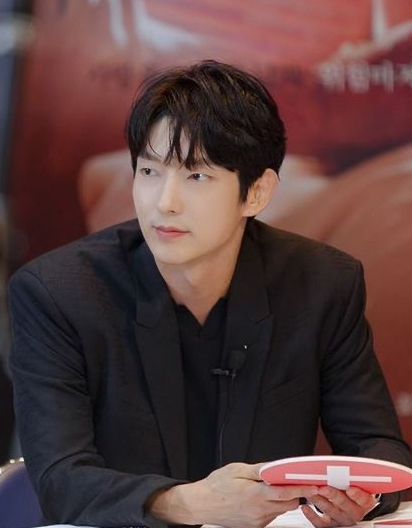 Momen yang diabadikan oleh penggemar Lee Joongi