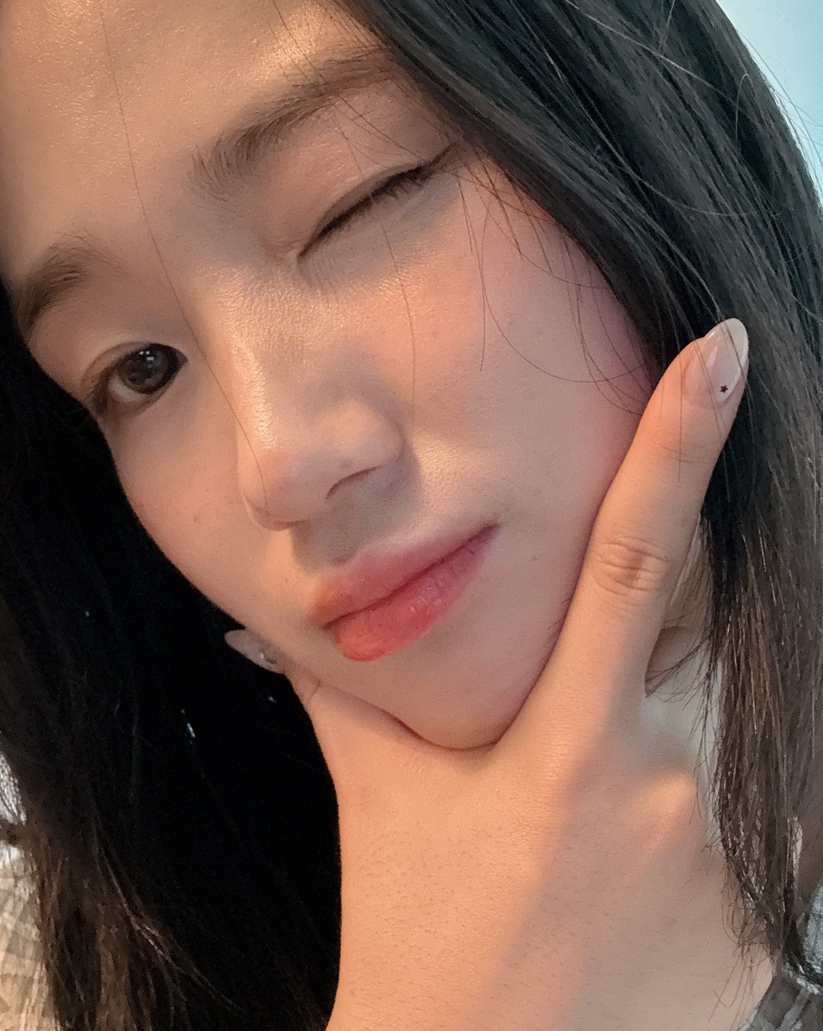 A moment captured by a fan of Kim Hyeyoon