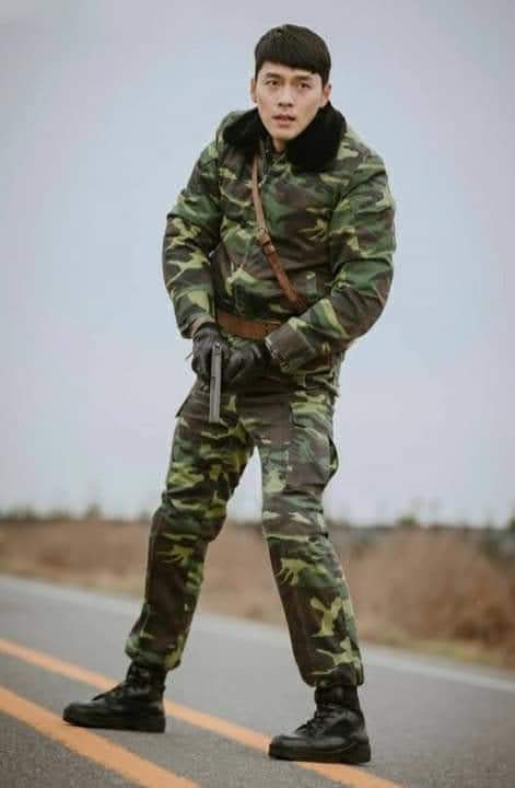 ヒョンビンの最近の活動ショット