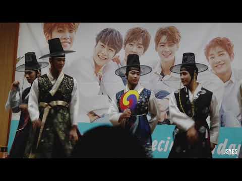 Cuplikan di balik layar dari Cha Eunwoo