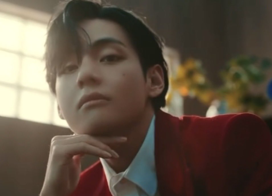 金泰亨 (V)的近期活动照