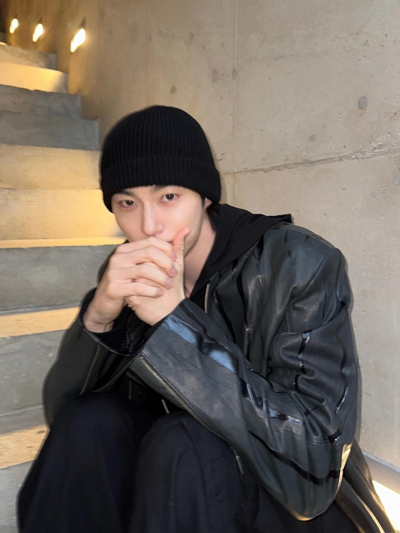 粉丝拍下的边佑锡瞬间