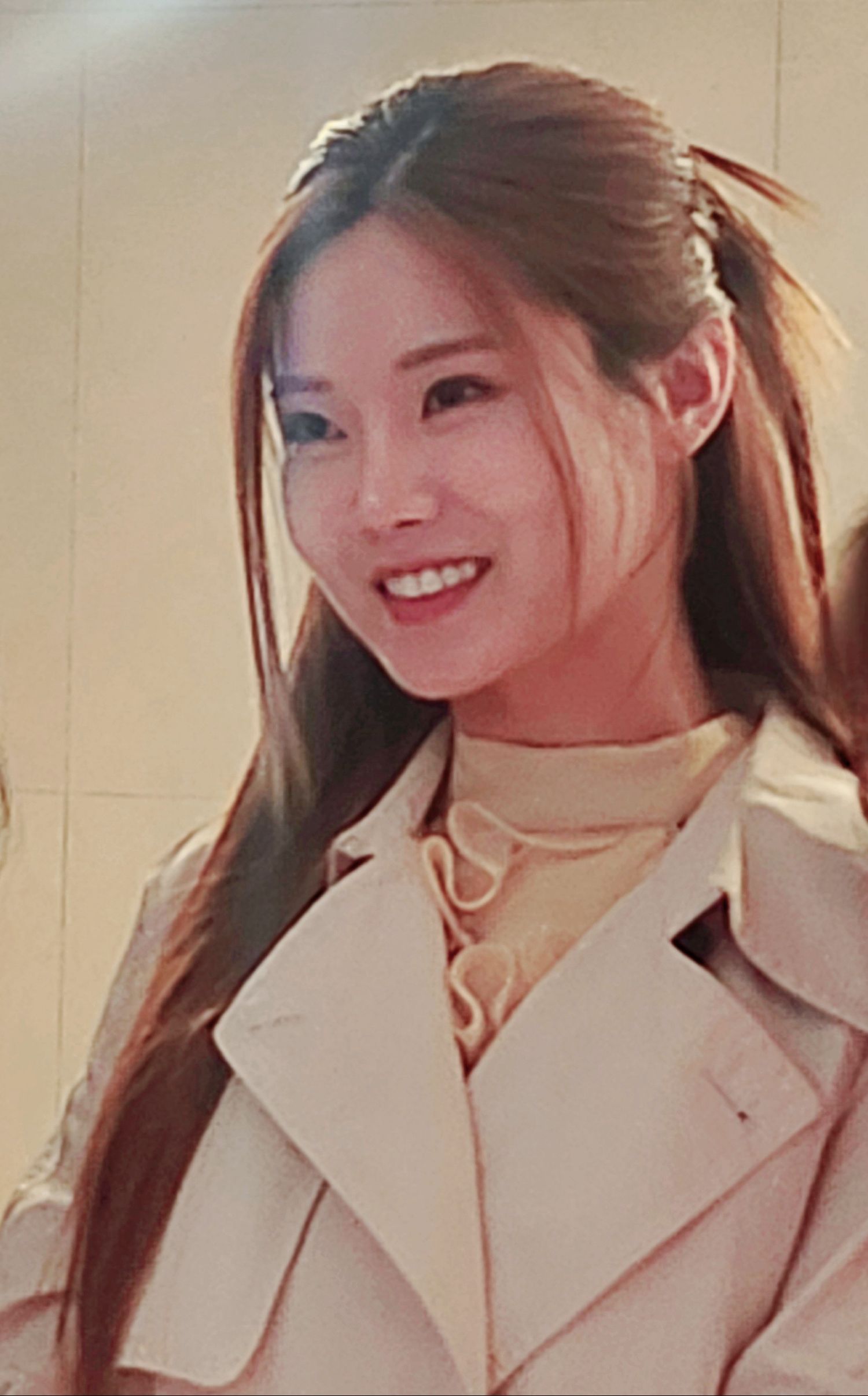 Behind-the-scenes cut of Bae Ahyeon