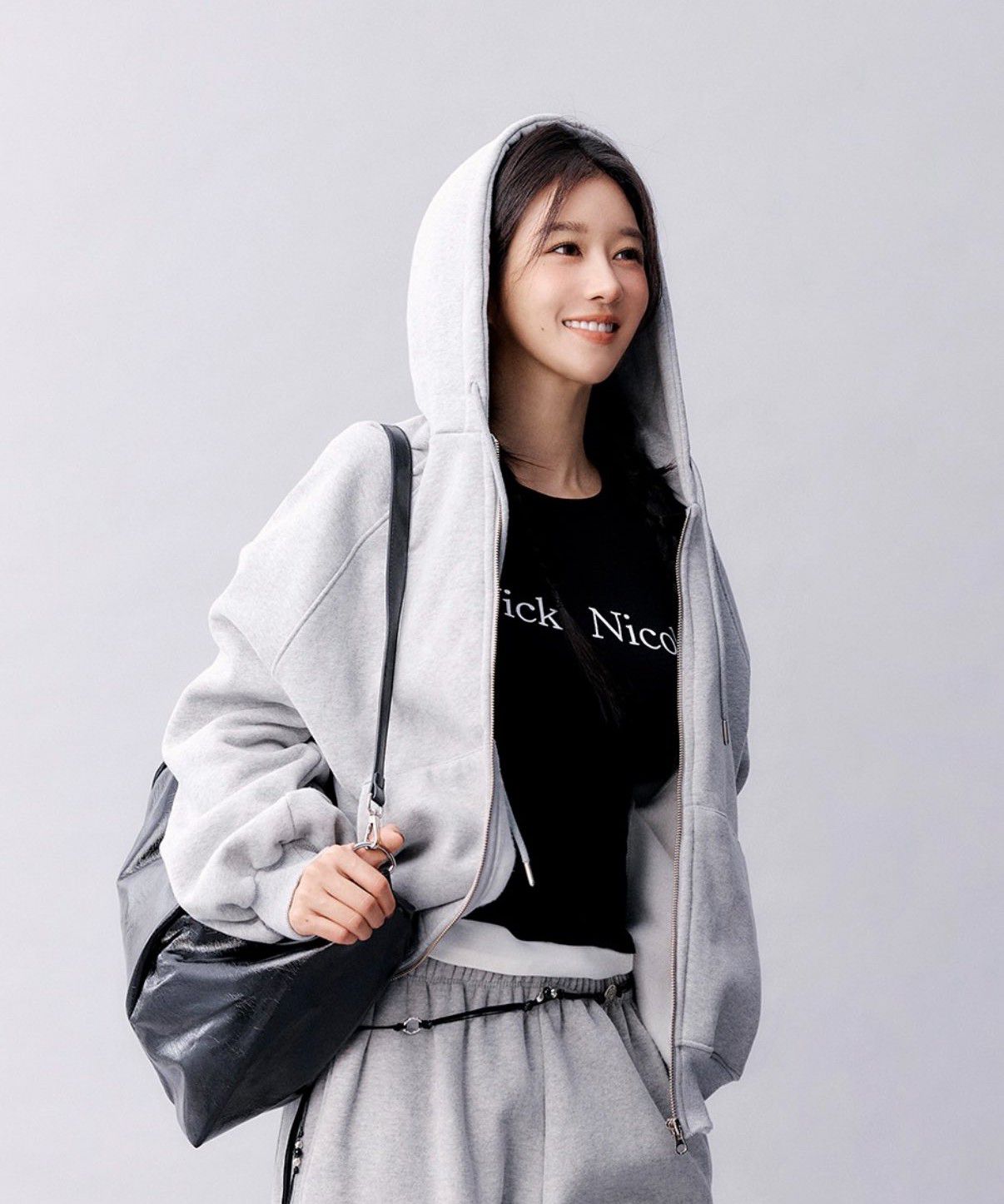 Latest photo of Seo Yeaji