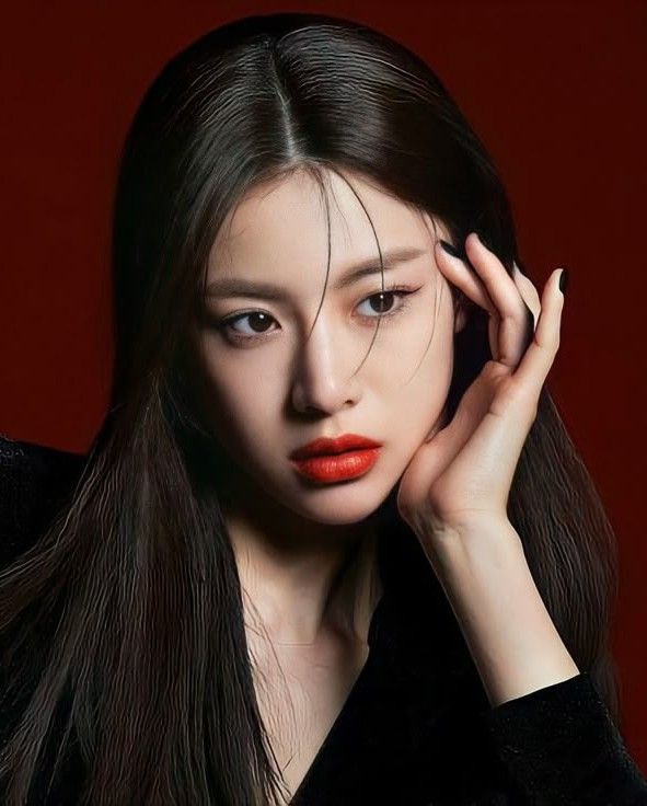 Behind-the-scenes cut of Go Younjung