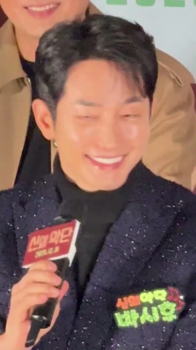 Behind-the-scenes cut of Park Sihoo