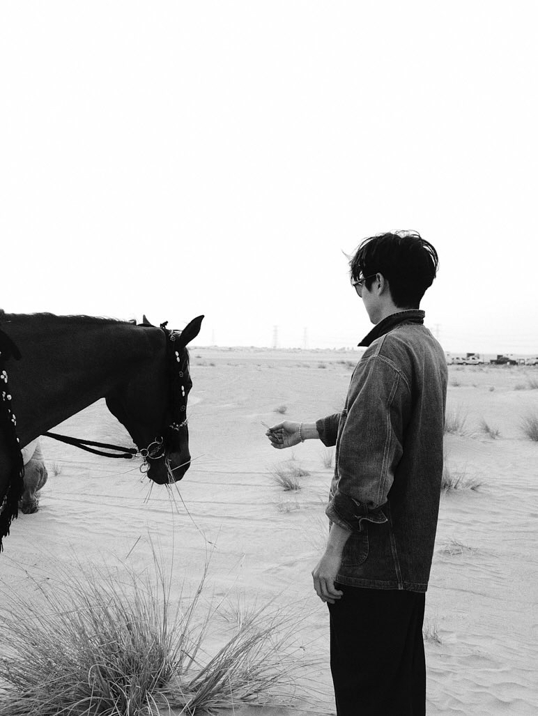 A moment captured by a fan of Choi Wooshik