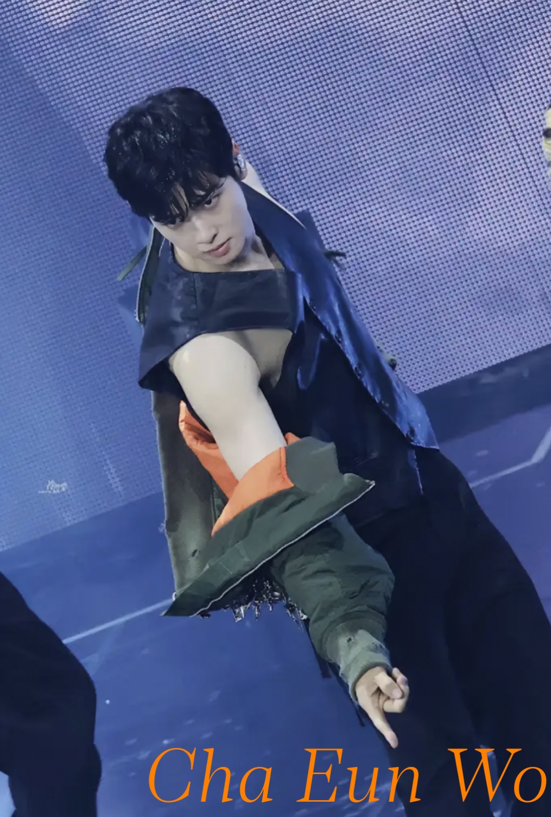 Cuplikan di balik layar dari Cha Eunwoo