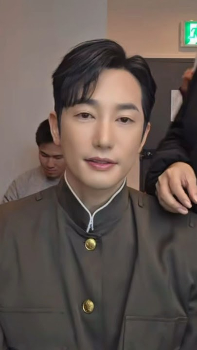 Behind-the-scenes cut of Park Sihoo