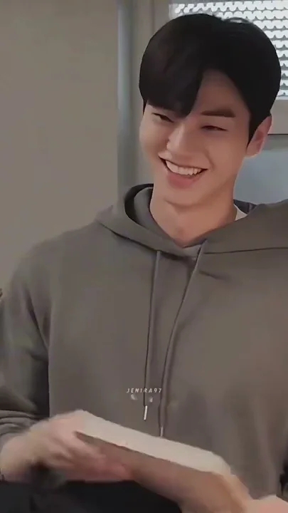 Recent activity shot of Song Kang