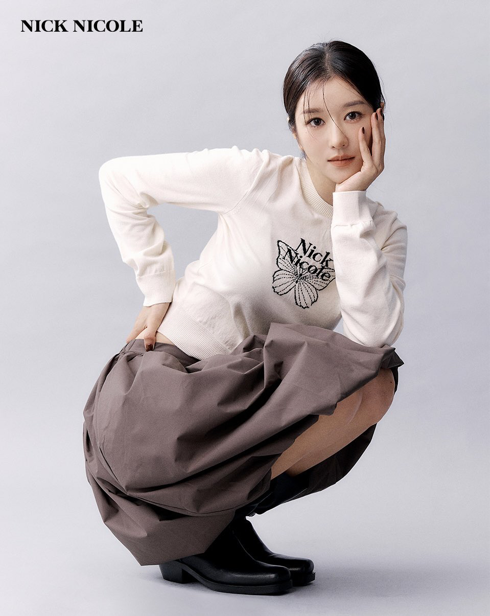 Cuplikan di balik layar dari Seo Yeaji