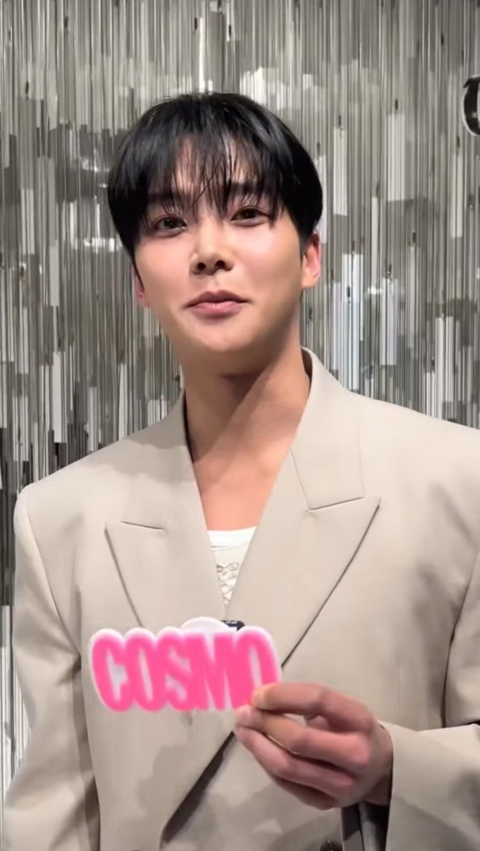 Rowoon background image recommended by Choeaedol Celeb fandom