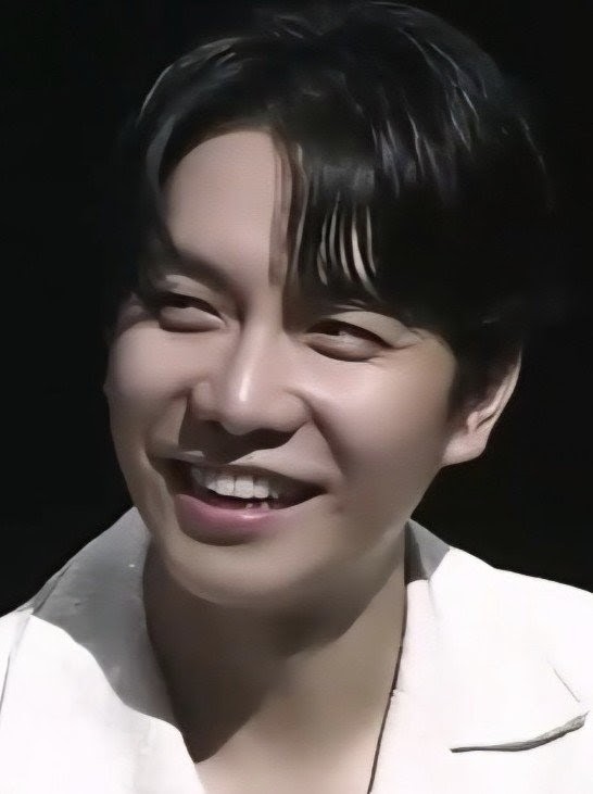 A moment captured by a fan of Lee Seunggi